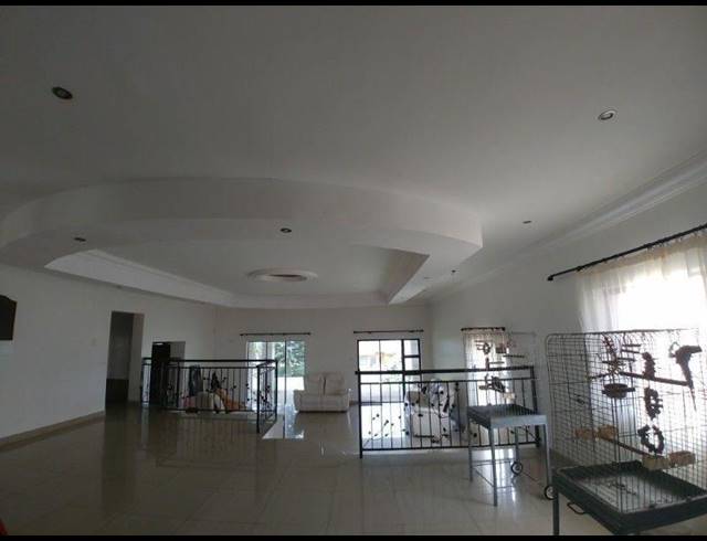 3 BEDROOM HOUSE FOR SALE IN CRAIGIEBURN